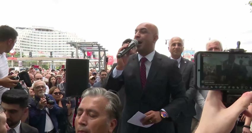 YENİ Parti Genel Başkanı Özgür Özel, saha çalışmaları kapsamında Kayseri'de