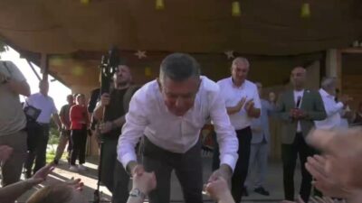 YENİ Parti Genel Başkanı Özgür Özel, Rize Fındıklı Festival Alanı'nında yaptığı
