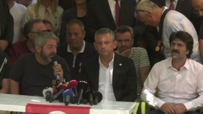YENİ Parti Genel Başkanı Özgür Özel, er şehit yakınları ve