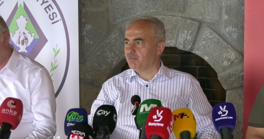 Rize Belediye Başkanı Metin’den “çerçeve yasa” değerlendirmesi: “Büyük fotoğrafa bakmak lazım” Rize Belediye Başkanı Rahmi Metin, Milli Dayanışma ve Toplumsal Bütünleşmenin Güçlendirilmesine
