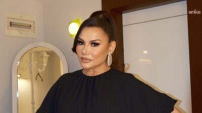 Evinde geçirdiği kaza sonucu hastaneye kaldırılan şarkıcı Deniz Seki'nin kalça