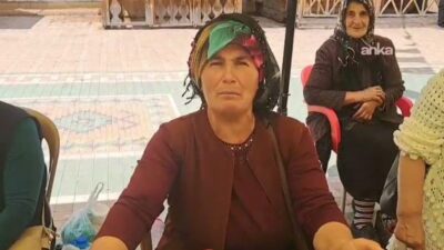 Artvin’in Şavşat ilçesinde haftalık kurulan köy pazarında üretici ve tüketiciler,