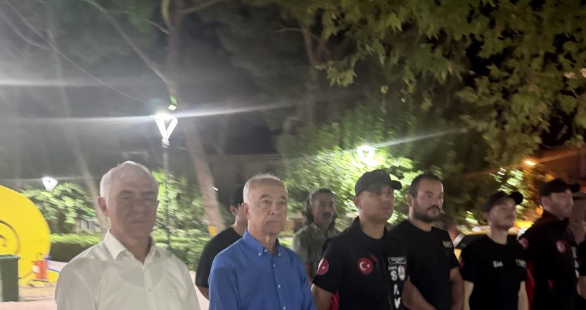 Seferihisar’da Marmara Depremi’nin 27’nci yılında anma programı düzenlendi Seferihisar Belediyesi, 17 Ağustos 1999 Marmara Depremi’nin 27. yılında hayatını