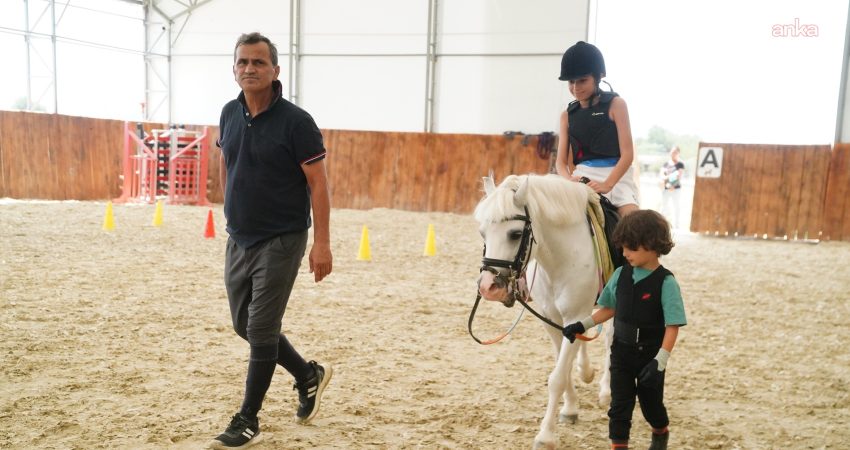 Seferihisar’ın Turgut Köyü’nde 14 dönümlük arazi üzerine kurulan Teos Country