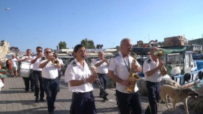 Seferihisar’da Sığacık Körfezi’nde planlanan marina kapasite artışına karşı vatandaşlar, balıkçılar