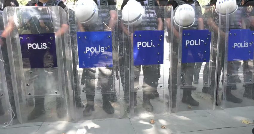 Türkiye'nin 81 ilinden Ankara'ya gelen şehit er yakınları ve gaziler,