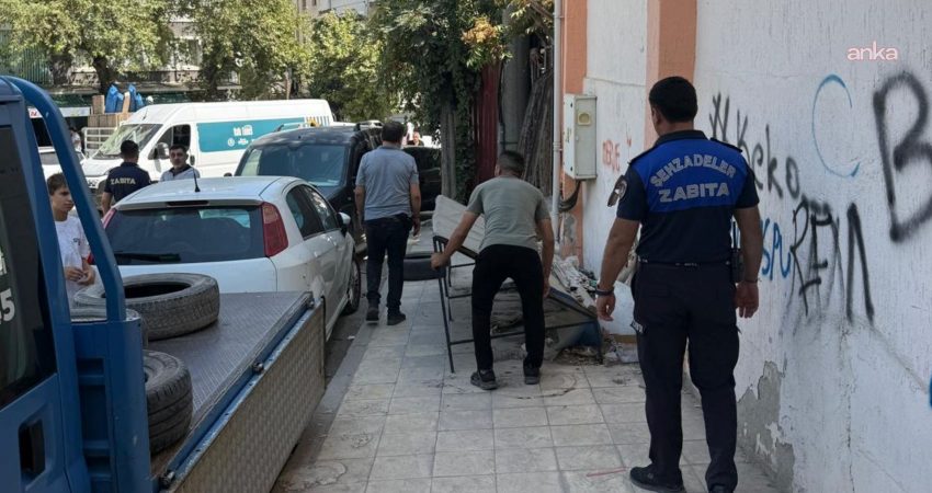 Şehzadeler Belediyesi Zabıta Müdürlüğü ekiplerinin, Kocatepe Mahallesi’ndeki kaldırım işgaline yönelik
