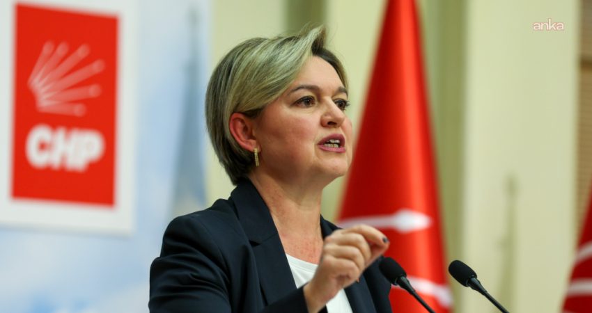 Selin Sayek Böke’den YDK sevki sonrası mesaj: Millet, iktidar için YENİ bir yol açtı CHP Parti Meclisi toplantısında tedbirli olarak Yüksek Disiplin Kuruluna sevk