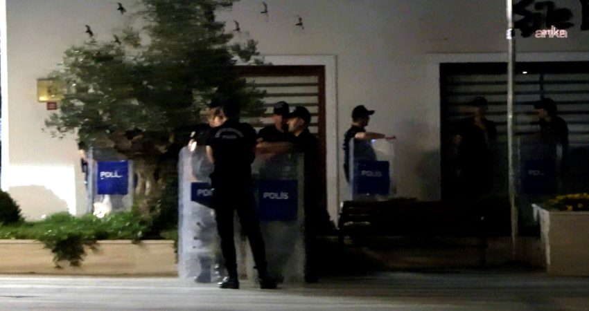 Üç ayrı geniş çaplı operasyonla, Şile Belediye Başkanı Özgür Kabadayı'nın