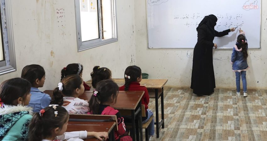 Suriye’deki okullarda, 2026-2027 eğitim öğretim yılından itibaren Kürtçe ilk kez