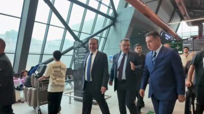 Tahran-Trabzon arasındaki ilk direkt uçak seferini yapıldı. Uçağın karşılama törenine