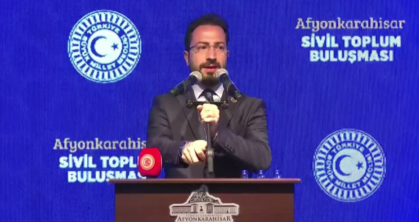 TBMM Başkanı Kurtulmuş: “Ümit ediyoruz ki çok kısa bir sürede silahlar tamamıyla teslim edilecek” TBMM Başkanı Numan Kurtulmuş, Meclis tarihinin en büyük ittifakıyla kabul