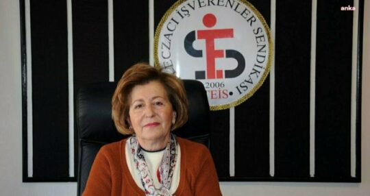 TEİS Genel Başkanı Saydan: “Eczaneler dışında hiçbir işletmede ilaç ve gıda takviyesi satışına izin verilmemelidir” Tüm Eczacı İşverenler Sendikası (TEİS) Genel Başkanı Nurten Saydan, halk