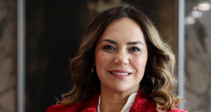 Tekirdağ Büyükşehir Belediye Başkanı Candan Yüceer CHP’den istifa etti: YENİ bir yola çıkıyorum Tekirdağ Büyükşehir Belediye Başkanı Candan Yüceer, 18 yıldır üyesi olduğu
