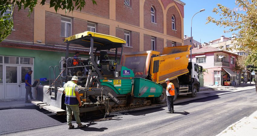 Tepebaşı Belediyesi, yol çalışmalarına devam ediyor Tepebaşı Belediyesi Fen İşleri Müdürlüğü ekipleri, Şirintepe Mahallesi sınırlarından başlayan