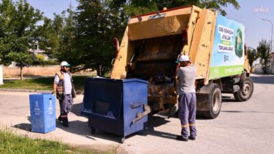 Tepebaşı Belediyesi tarafından ilçe genelinde oluşturulan toplama noktalarında kağıt, karton,