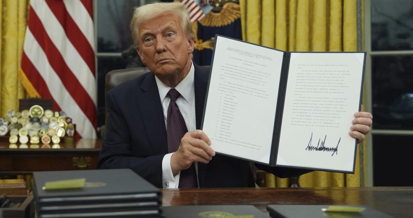 ABD Başkanı Donald Trump, doğum yoluyla vatandaşlığı sınırlandırmak için iki