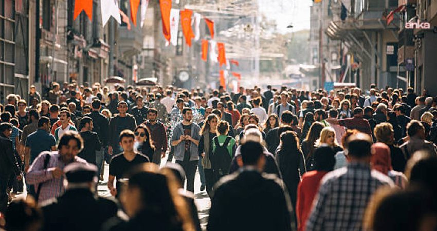 Türkiye İstatistik Kurumu'nun (TÜİK) verilerine göre; sanayi, inşaat ve ticaret-hizmet