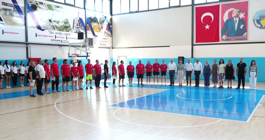 Turgutlu Belediyesi, 2 bin çocuğu spor ve sanatla buluşturdu Turgutlu Belediyespor bünyesinde çocuk ve gençlere yönelik düzenlenen Yaz Spor