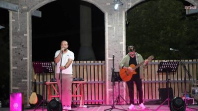 Turgutlu Belediyesi’nin düzenlediği Gençlik Şöleni’nde müzik performansları ve halk oyunları