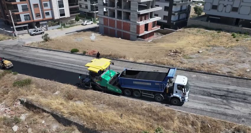Turgutlu Belediyesi ile Manisa Büyükşehir Belediyesi iş birliğiyle ova yollarında,