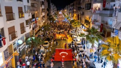 Turgutlu Belediyesi ve Manisa Büyükşehir Belediyesi iş birliğiyle Zafer Bayramı