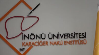 İnönü Üniversitesi Karaciğer Nakli Enstitüsü doktorlarından Prof. Dr. Adil Başkıran,