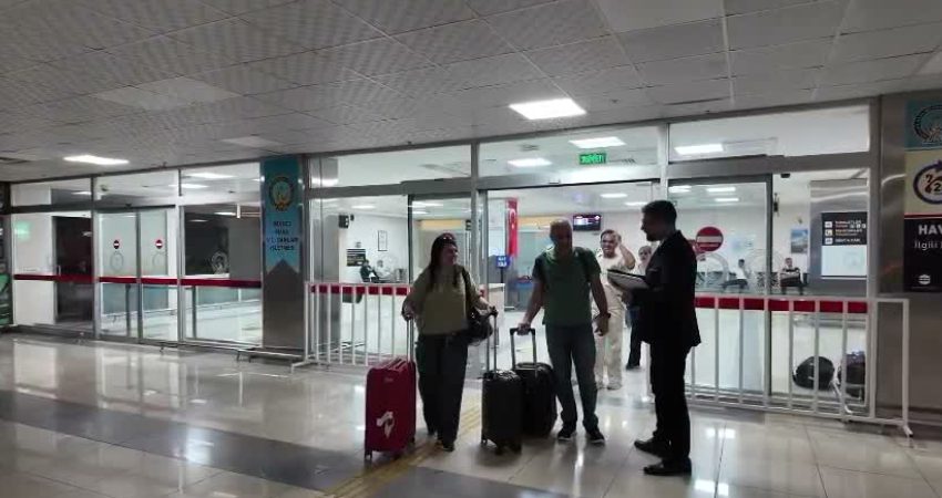 İran’ın başkenti Tahran’dan Van’a direkt uçak seferleri başladı. Kente gelen