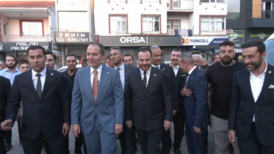 Yeniden Refah Partisi Genel Başkanı Fatih Erbakan, Çubuk’ta esnafı ziyaret