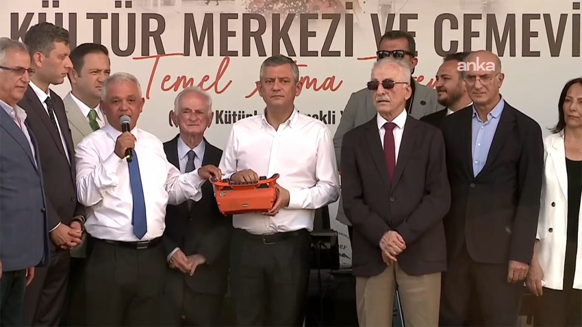YENİ Parti Genel Başkanı Özgür Özel, Mamak Belediyesi Kültür Merkezi