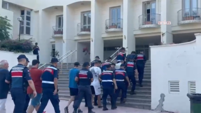 İçişleri Bakanlığı'ndan yapılan açıklamada, 23 ilde düzenlenen operasyonlarda 48 göçmen