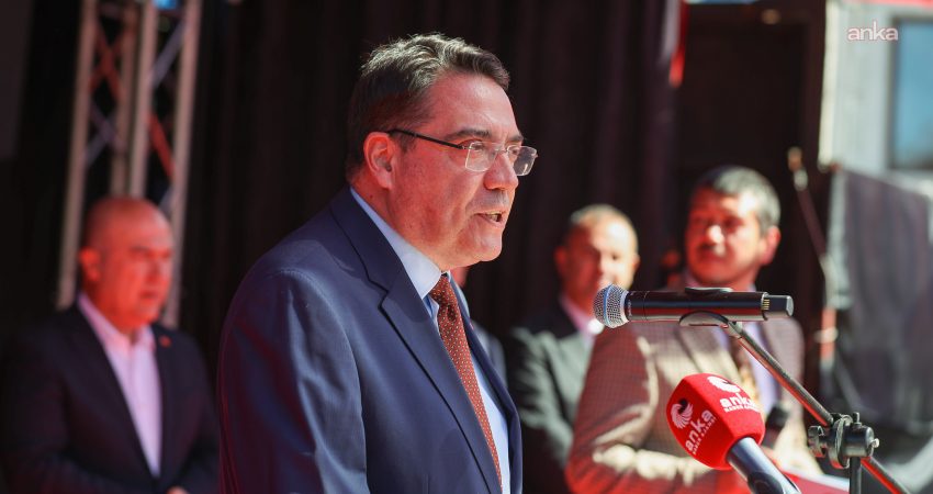 Yankı Bağcıoğlu: “Türkiye’nin coğrafi konumu daha güçlü bir stratejik hava ulaştırma kapasitesini zorunlu kılmaktadır” Emekli Tümamiral Yankı Bağcıoğlu, Türkiye’nin, coğrafi konumu dolayısıyla stratejik bir