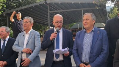Yeni Parti Grup Başkanvekili Gökhan Günaydın, Artvin İl Başkanlığı'nın açılışında