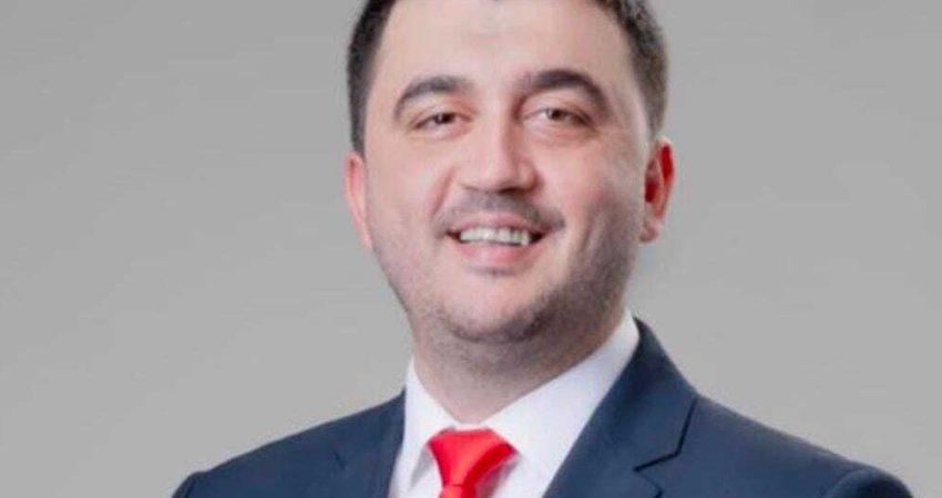 YENİ Parti Menderes İlçe Başkanı Mehmet Emin Işık, Menderes Belediye