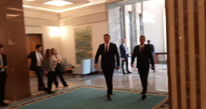 Yeni Parti'nin kapalı Grup Toplantısı öncesinde milletvekilleri, Terörsüz Türkiye kapsamında