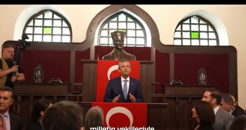 YENİ Parti, sosyal medya hesabından yaptığı paylaşımla yurttaşlara üyelik çağrısında