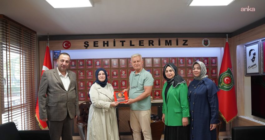 Yeniden Refah Partisi Kadın Kolları’ndan, Türkiye Harp Malulü Gaziler, Şehit Dul ve Yetimleri Derneği’ne ziyaret Yeniden Refah Partisi Kadın Kolları Başkanlık Divanı, Türkiye Harp Malulü