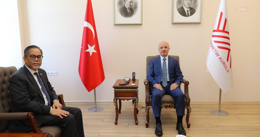 Yükseköğretim Kurulu (YÖK) Başkanı Erol Özvar, Filipinler'in Ankara Büyükelçisi Jaime
