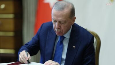 Yüksek Askeri Şura (YAŞ), Cumhurbaşkanı Recep Tayyip Erdoğan'ın başkanlığında 4