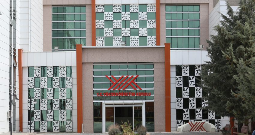 Yükseköğretimde öğrenci affını da içeren 7592 sayılı Yükseköğretim Kanunu ve