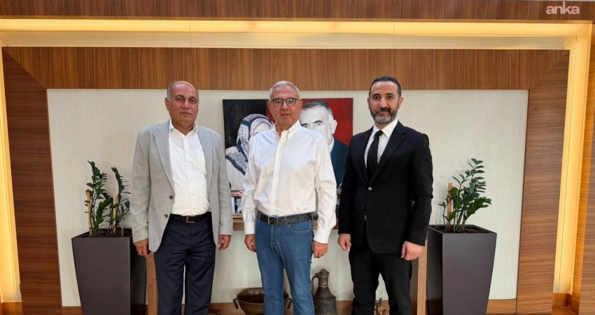 Yumurtalık Belediye Başkanı Erdinç Altıok, AOSB Başkanı Bekir Sütcü’yü ziyaret etti Yumurtalık Belediye Başkanı Erdinç Altıok, Adana Hacı Sabancı Organize Sanayi