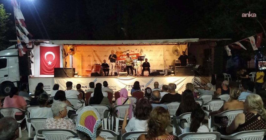 Yumurtalık’ta 30 Ağustos coşkusu: Cem Saraç sahne aldı Yumurtalık’ta 30 Ağustos, Adana Büyükşehir Belediyesi’nin düzenlediği “Bi Yaz Konseri”