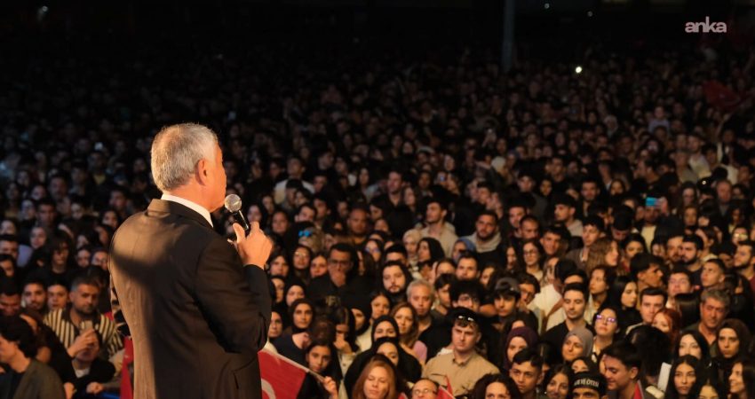 Zeydan Karalar’dan mahkumiyet kararına tepki: Bu karar ne hukuka ne de vicdana sığar Görevden uzaklaştırılan Adana Büyükşehir Belediye Başkanı Zeydan Karalar, dün açıklanan