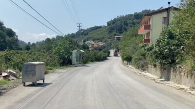 Zonguldak'ın Karadeniz Ereğli ilçesine bağlı Kıyıcak Mahallesi'nde yaşayan vatandaşlar, beton