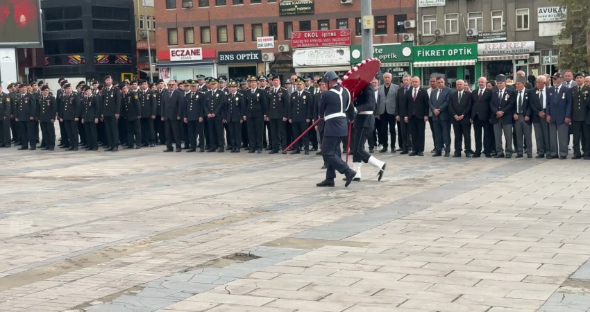 Kırıkkale'de 19 Eylül Gaziler Günü kapsamında düzenlenen törende gaziler ve