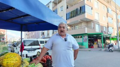 Iğdır’da yaşayan 60 yaşındaki Bayram Sebi, kış aylarında hayvancılıkla uğraşırken