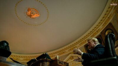 ABD Başkanı Donald Trump, "yapay zeka" (AI) teriminin yerine "süper