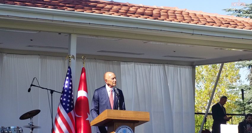 ABD’nin 250. Bağımsızlık Günü Ankara’da kutlandı ABD'nin Ankara Büyükelçisi Tom Barrack, "Dünyada hüküm süren kaosun içinden,
