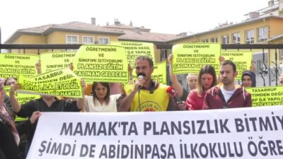 Mamak Abidinpaşa İlkokulu’nun, eğitim-öğretim döneminin başlamasının ardından "depreme dayanıksız olduğu"