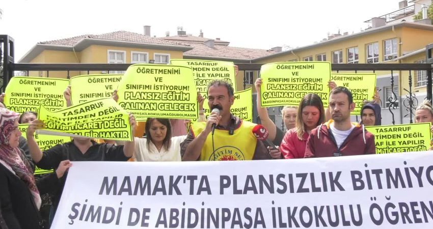 Mamak Abidinpaşa İlkokulu’nun, eğitim-öğretim döneminin başlamasının ardından "depreme dayanıksız olduğu"